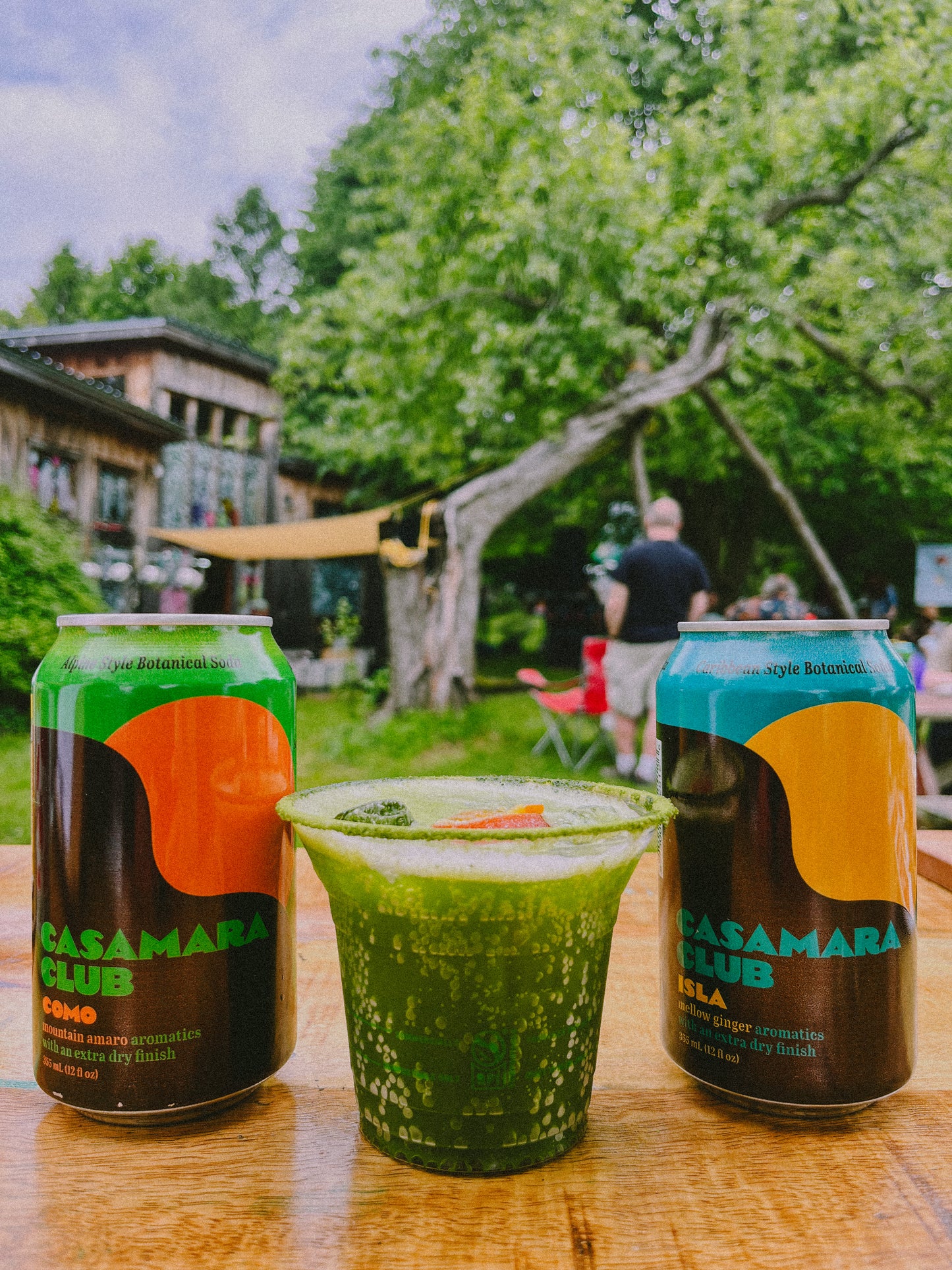 Kakitsubata matcha is great in mixed drinks with your favorite sparkling water or craft soda!