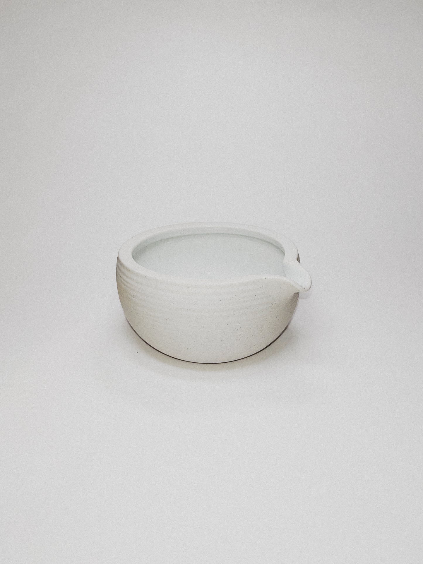 Round Spouted Matcha Bowl